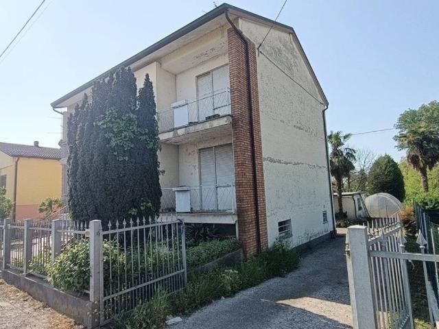 Villa in vendita a Reggiolo RE