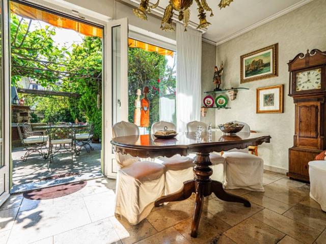 Villa in vendita a Rescaldina MI