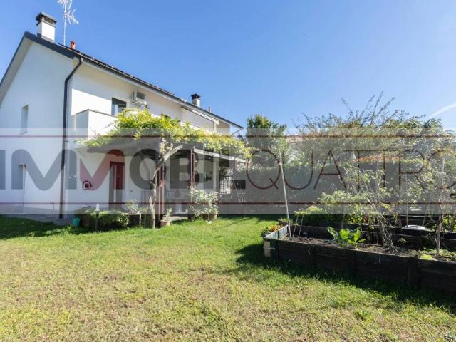 Villa in vendita a Rescaldina MI