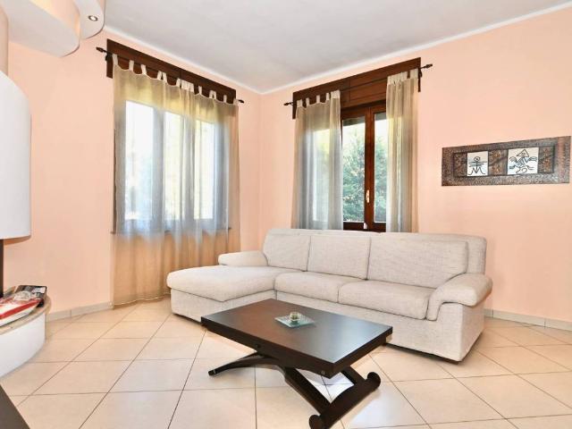 Villa in vendita a Rescaldina MI