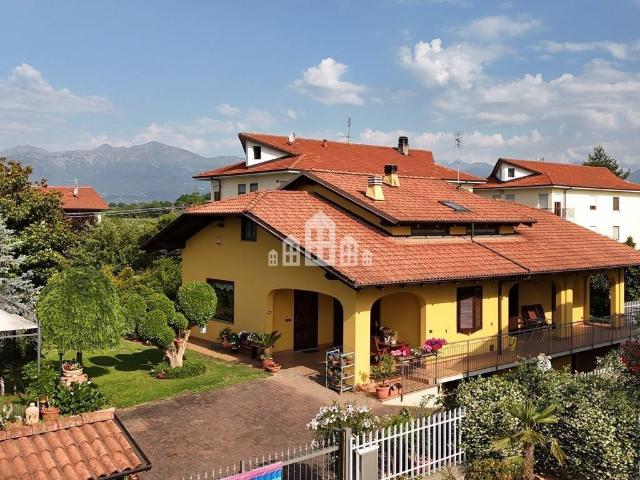 Villa in vendita a Rivarolo Canavese TO