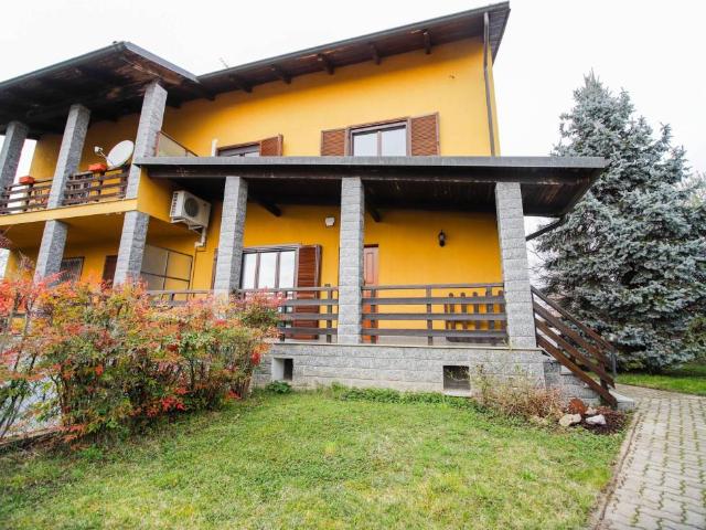 Villa in vendita a Rivarolo Canavese TO