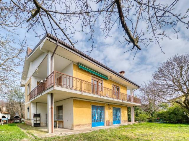 Villa in vendita a Rivarolo Canavese TO
