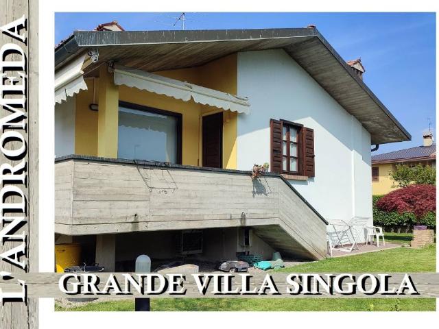 Villa in vendita a Rivolta d'Adda CR