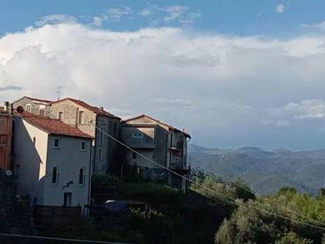 Villa in vendita a Riccò del Golfo di Spezia SP