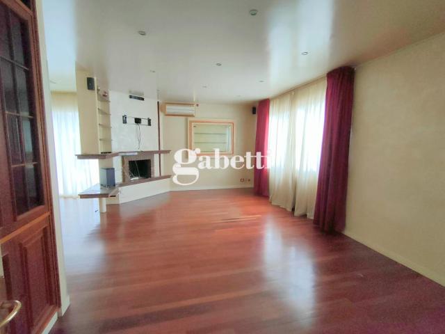 Villa in vendita a Riccione