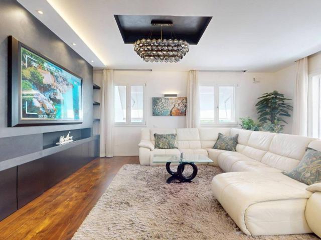 Villa in vendita a Riccione RN