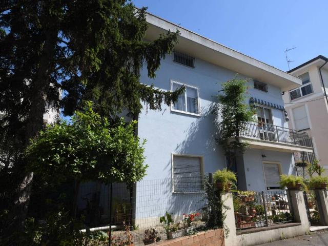 Villa in vendita a Riccione RN