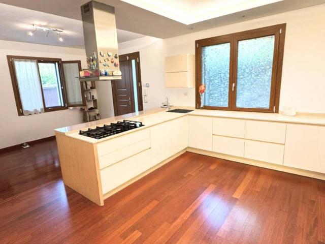 Villa in vendita a Riccione RN