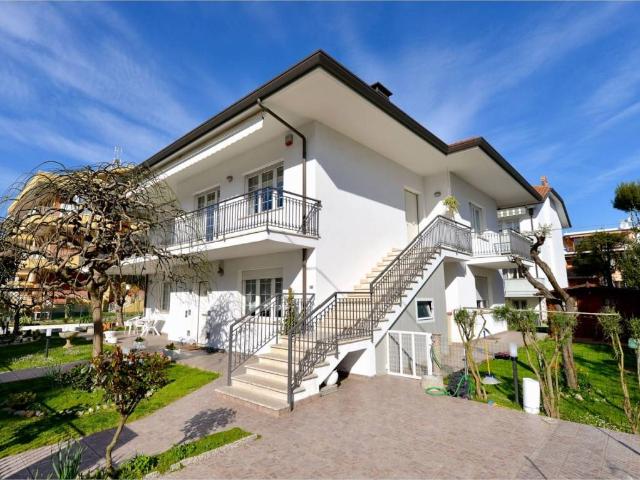 Villa in vendita a Riccione RN