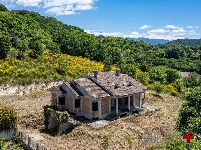 Villa in vendita a Rieti RI