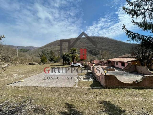 Villa in vendita a Rieti RI