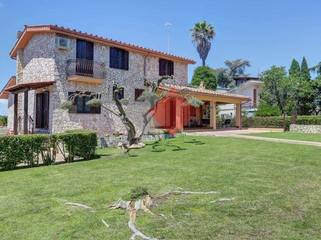 Villa in vendita a Rignano Flaminio
