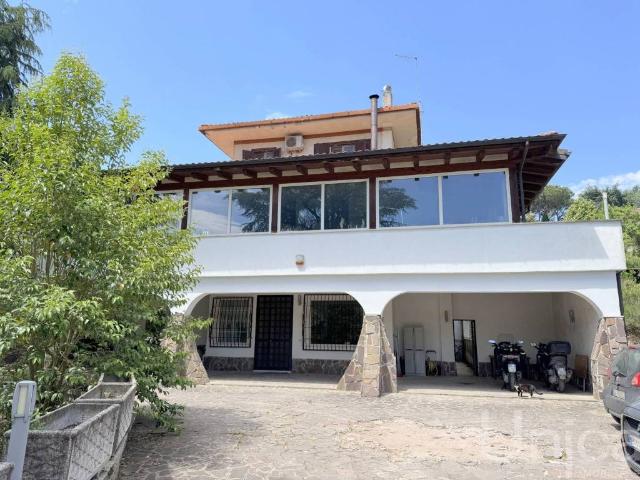 Villa in vendita a Rignano Flaminio RM