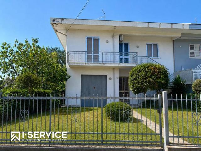 Villa in vendita a Rimini RN