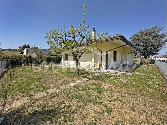 Villa in vendita a Rimini RN