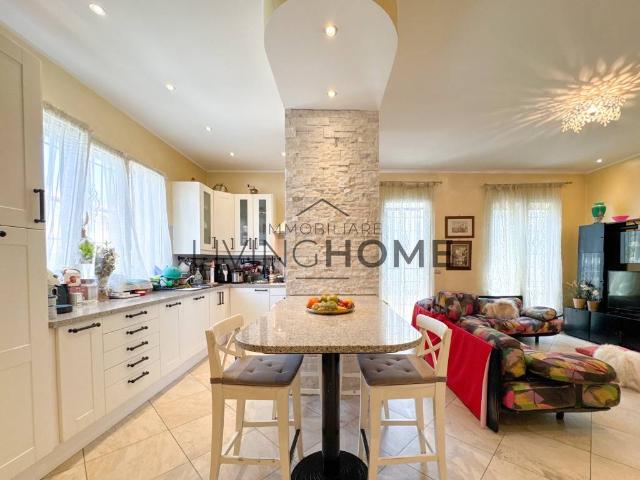 Villa in vendita a Rimini RN
