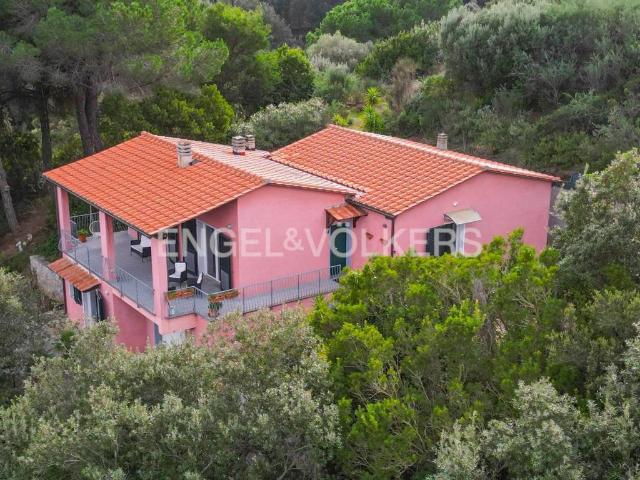 Villa in vendita a Rio LI
