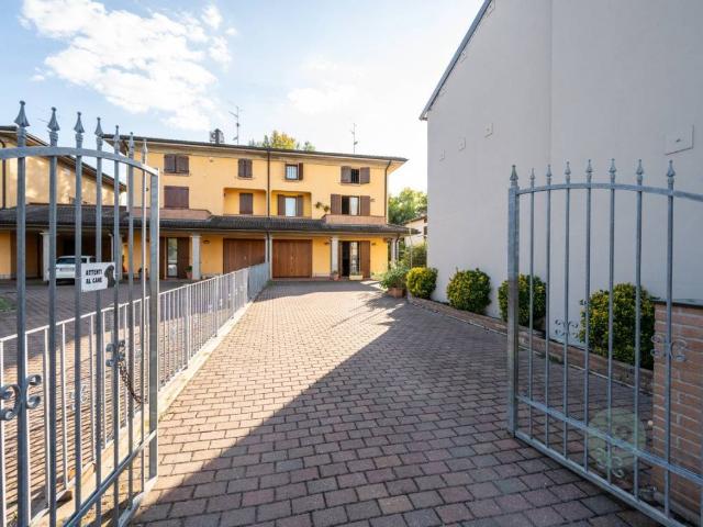 Villa in vendita a Rio Saliceto RE