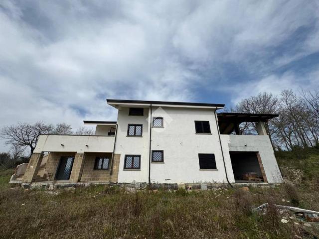 Villa in vendita a Ruviano CE