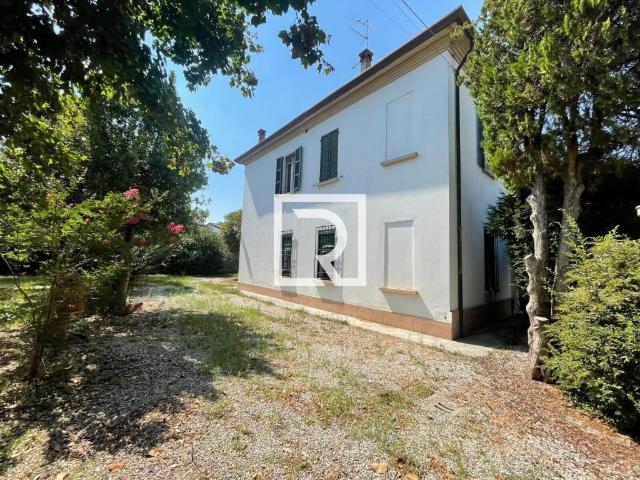 Villa in vendita a Russi RA