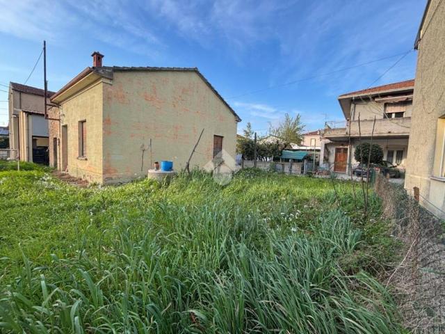 Villa in vendita a Russi RA