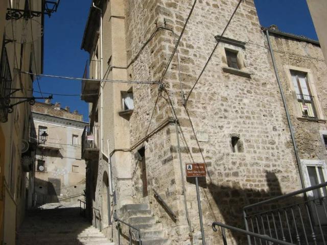 Villa in vendita a Tocco da Casauria PE