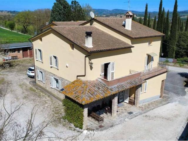 Villa in vendita a Todi PG