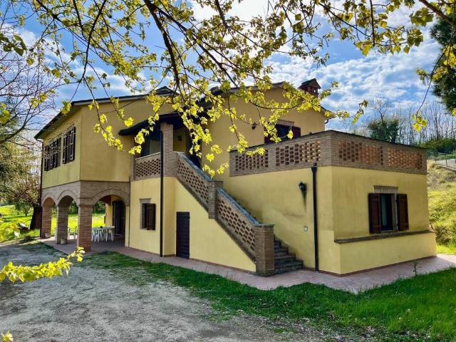 Villa in vendita a Todi PG