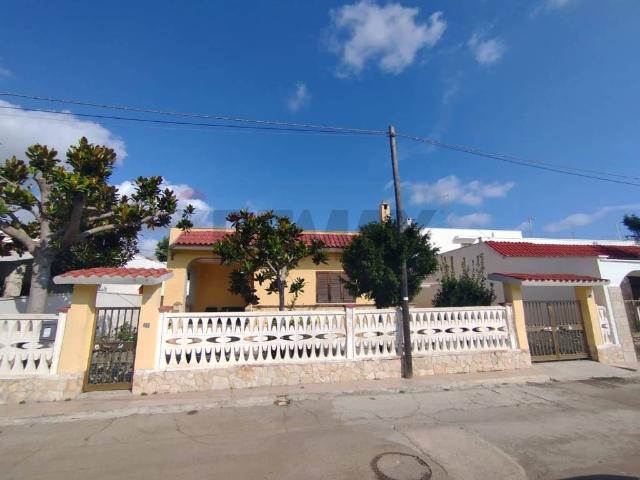 Villa in vendita a Torchiarolo BR