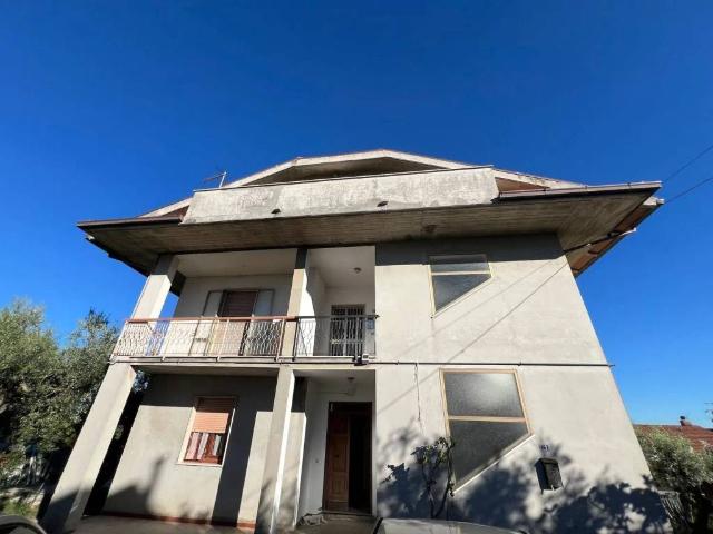 Villa in vendita a Torrevecchia Teatina CH