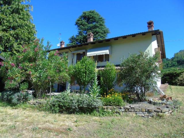 Villa in vendita a Torre Bormida CN