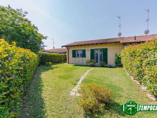Villa in vendita a Torre d'Isola PV