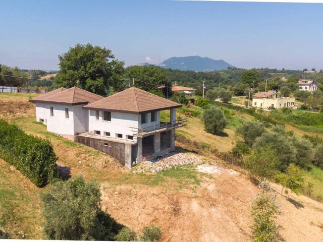 Villa in vendita a Torrita Tiberina RM