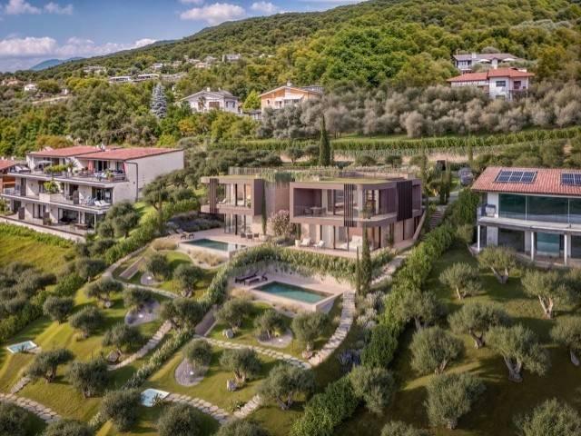 Villa in vendita a Torri del Benaco VR
