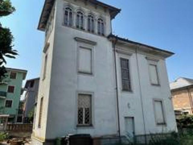 Villa in vendita a Tortona AL