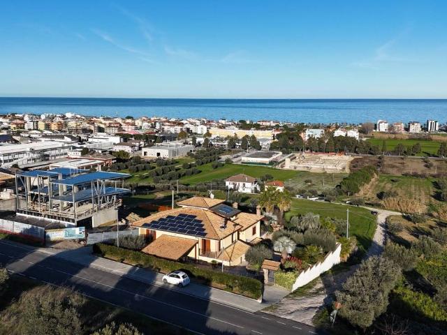 Villa in vendita a Tortoreto TE
