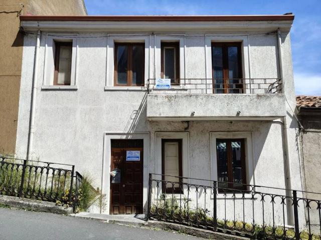Villa in vendita a Tortorici ME