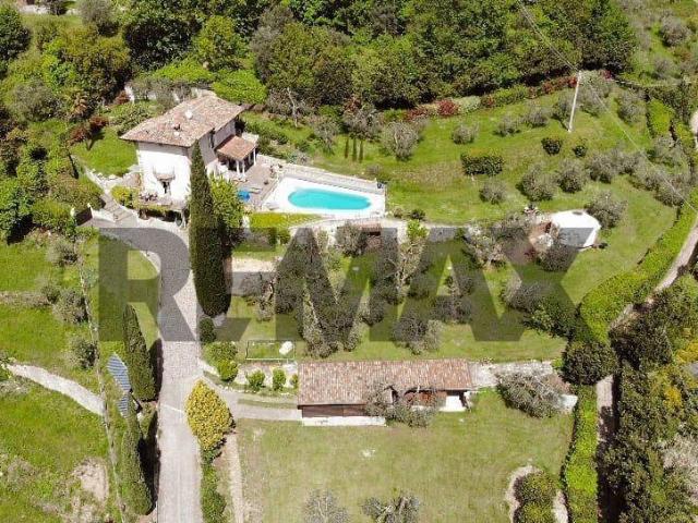 Villa in vendita a Toscolano Maderno BS