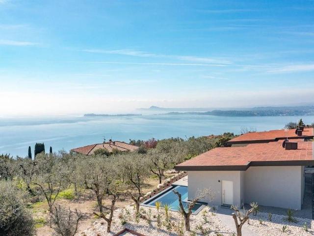 Villa in vendita a Toscolano Maderno BS