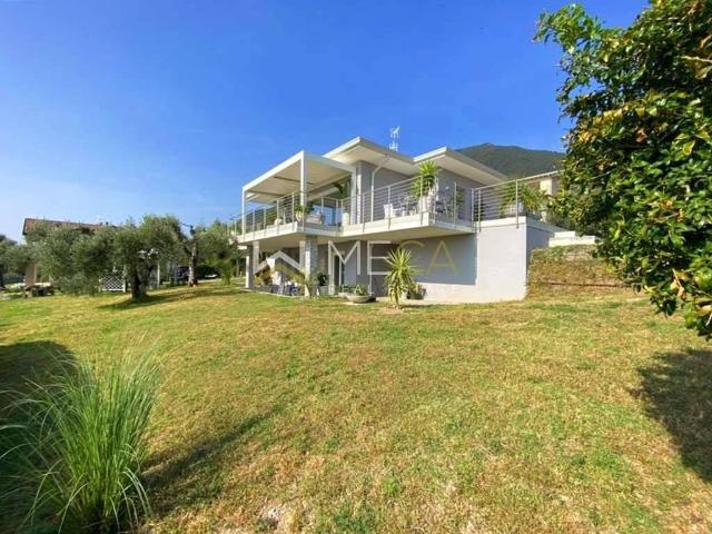 Villa in vendita a Toscolano Maderno BS