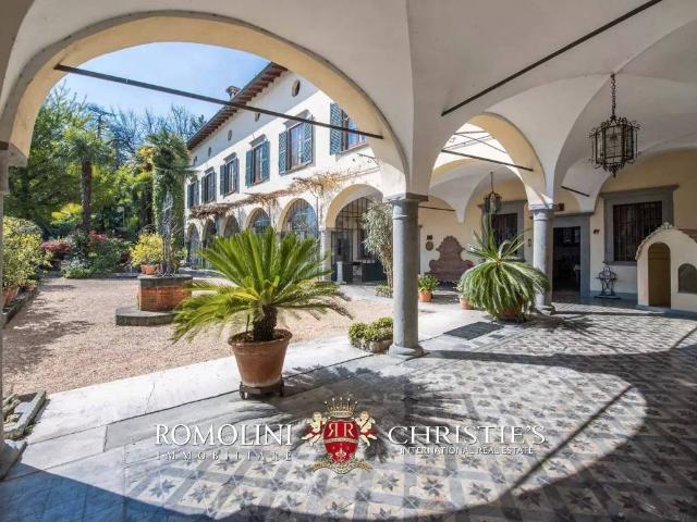 Villa in vendita a Tavernola Bergamasca BG