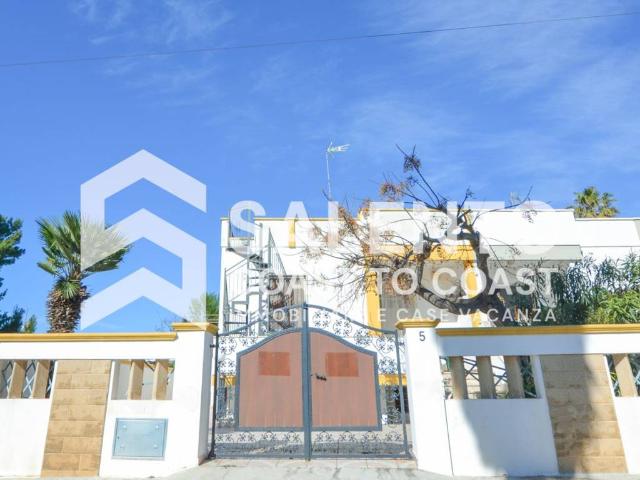 Villa in vendita a Taviano LE
