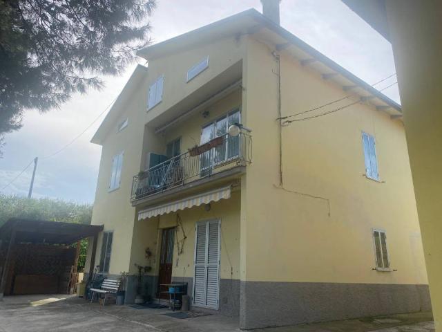 Villa in vendita a Tavullia PU