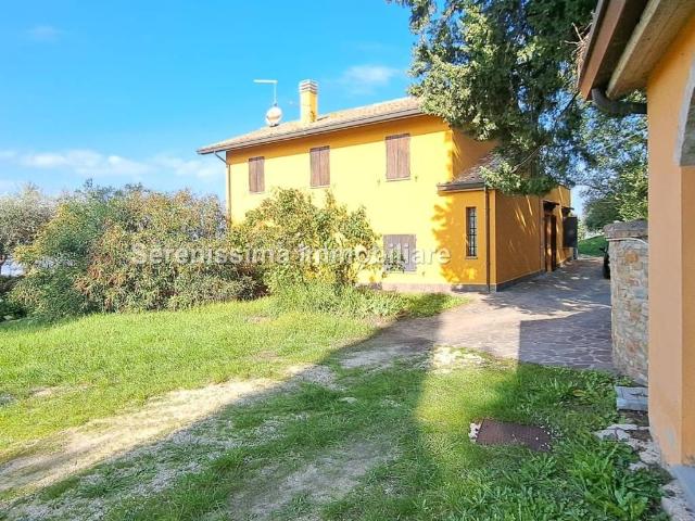 Villa in vendita a Tavullia PU