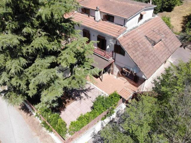 Villa in vendita a Tagliacozzo AQ