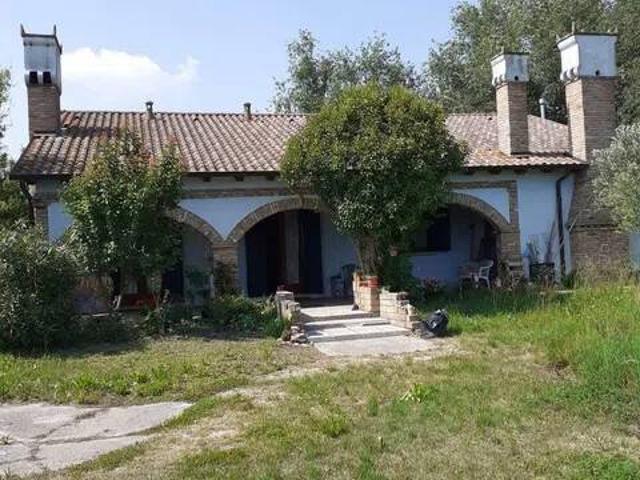 Villa in vendita a Taglio di Po RO
