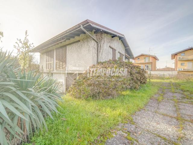 Villa in vendita a Taino