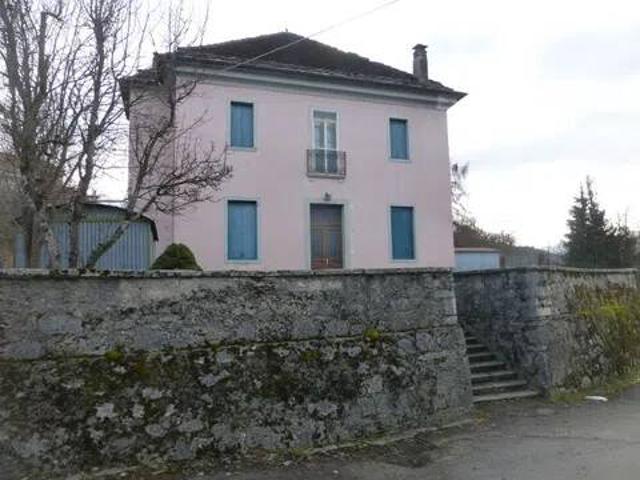 Villa in vendita a Tambre BL