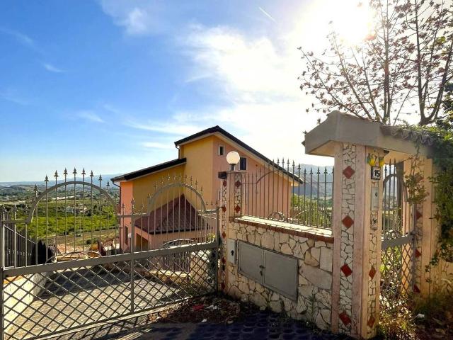 Villa in vendita a Taormina ME